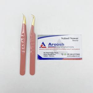 Pince à épiler pêche à 45 degrés en acier inoxydable de haute qualité à pointe dorée Extension de cils Vente en gros durable - Product Image 4