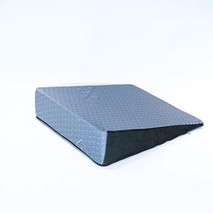 Vietnam Factory Fast Delivery Custom OEM ODM Soft Latex Anti-Reflex <b>Pillow</b> Geometric Health Support with Foam Filling - Product Image 2