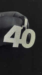 Pendentif diamant minimaliste en promotion avec chaîne dorée simple et brillance durable pour le bureau et les occasions décontractées - Product Image 4