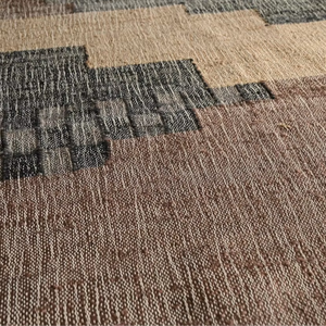 Tapis en jute naturel tissé à la main, motif abstrait, tons terreux, écologique, antidérapant, tapis kilim artisanal - Product Image 3