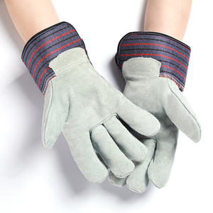 Guantes de trabajo de construcción Industrial de cuero de vaca de 10 pulgadas con empuñaduras de mano Guantes de soldadura de manejo de aparejo de seguridad transpirable - Product Image 3