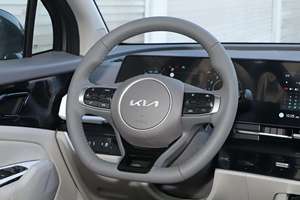 Vehículos Chinos Sportage 2024 2WD 4WD Eléctrico Automático R18 con Volante a la Izquierda para SUV - Product Image 5