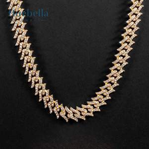 Collar de regalo de cadena cubana con pinchos de diamante de moissanita chapado en oro de 14 quilates de plata 925 para hombre - Product Image 1