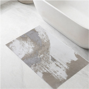 Alfombra de Baño Rectangular de 70x120cm, Color Crudo/Beige/Plateado, de Algodón Reciclado con Patrón Abstracto Jacquard, Hecha en Turquía - Product Image 1