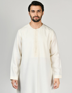 Thobe islamique à manches longues pour hommes confortable Arabian Jubba à prix raisonnable avec service OEM - Product Image 4