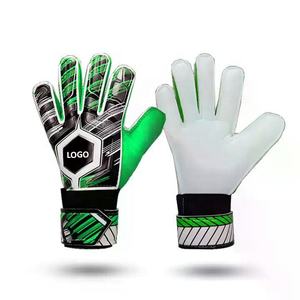 Gants de gardien de but en cuir avec logo personnalisé imprimé pour sports de plein air avec design et emballage uniques - Product Image 3