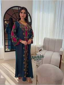 Abaya Kaftan Traditionnelle Islamique à Manches Longues en Georgette de Polyester Légère Grande Taille avec Broderie de Pierres pour la Prière Arabe - Product Image 2