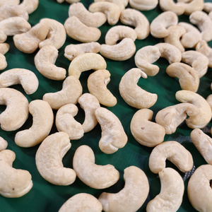 Santigo noix de cajou Kaju เม็ดมะม่วงหิมพานต์ W450 WW450เม็ดมะม่วงหิมพานต์ราคาถูกจำนวนมาก - Product Image 1