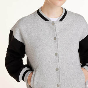 Chaqueta Corta Varsity de Cuero Genuino con Mangas Bordadas y Estilo Letterman para Hombre, Chaqueta de Invierno - Product Image 3