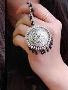 Pendientes de Botón de Plata Oxidada de Estilo Bohemio de Lujo con Perla de Agua Dulce para Atuendos Étnicos, Regalo de Aniversario, Ocasiones de Fiesta - Product Image 2