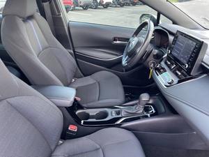 Usado cuidadosamente 2022 Toyota Corolla SE - Product Image 5