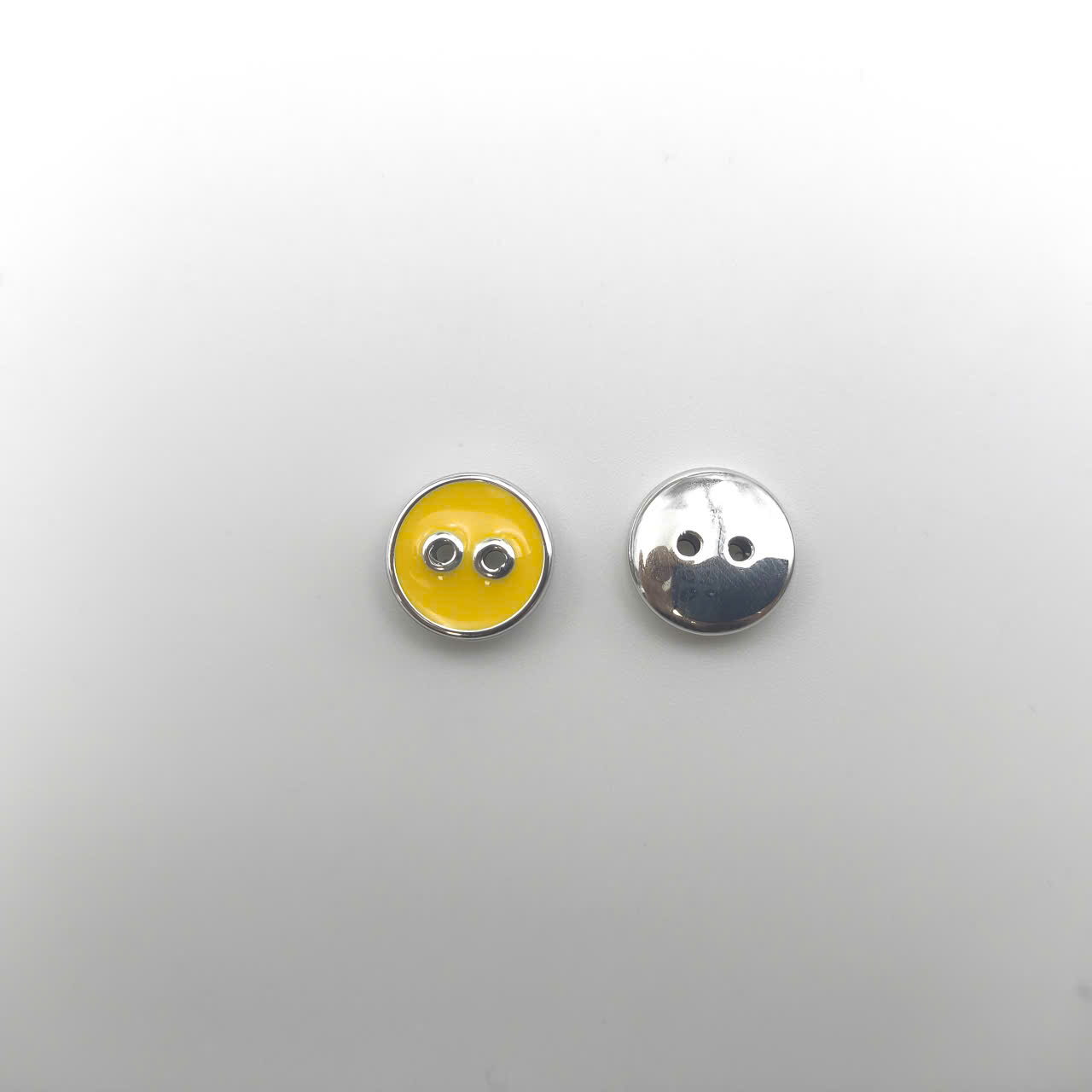 สีเหลือง