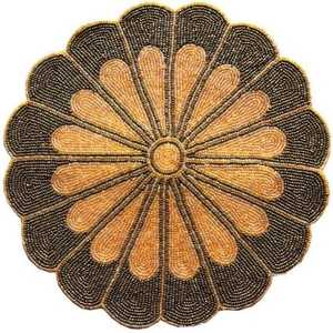 Napperon et coussinets de table en verre perlé avec décor de maison réutilisable au design bohème et protecteur de table à manger - Product Image 1