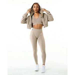 Sudadera con capucha recortada de lana de algodón pesado para mujer, Tops cortos de entrenamiento de invierno 2024 con cremallera, Top informal con cremallera para mujer - Product Image 2