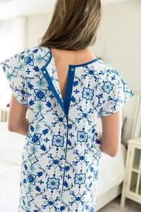 Uniformes de Hospital de Alta Calidad para Pacientes, Unisex, Estampados, Tejidos, 100% Poliéster, Venta al Por Mayor - Product Image 2
