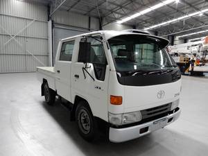 2026 pour Dyna 200 Diesel Turbo Manuel Sièges en Cuir Alliage d'Aluminium R17 Camion - Product Image 3