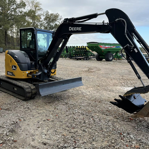 Excavadora de cadenas John Deere 85G usada en buen estado, bomba de motor, caja de cambios, bajo consumo de combustible, 2 años de garantía, capacidad de la cucharón de 0.06m. - Product Image 1