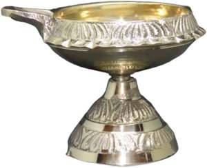 สินค้าใหม่ล่าสุดล่าสุดของตกแต่งบ้านทำจากทองเหลืองงานประดิษฐ์ทำจากฮินดู Pooja Diya - Product Image 6