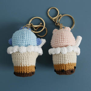 Pendentif en crochet en coton tressé à la main, série 'Thé au lait', motif dessin animé mignon, design 'poisson moche' créatif, porte-clés animal, ornement suspendu fait main - Product Image 2