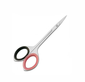 กรรไกรสแตนเลสเกรดอุตสาหกรรมเยอรมันขนาด 4.5 นิ้ว สำหรับงานเย็บปักถักร้อยและงานเสริมสวย ขายส่ง - Product Image 5