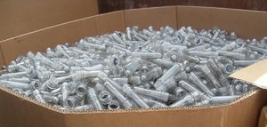 Paillettes de préformes PET transparentes Déchets de plastique PC recyclés pour le moulage pour les applications de fibres - Product Image 5