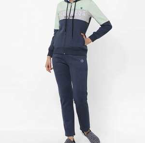 Survêtement sur mesure pour femmes Nouveau design Vêtements confortables à manches longues Col à capuche Motif solide Options de taille pour l'hiver - Product Image 5