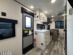 New 2026 Jayco Jay Flight Slx 210QB Ready for Sale - Product Image 4