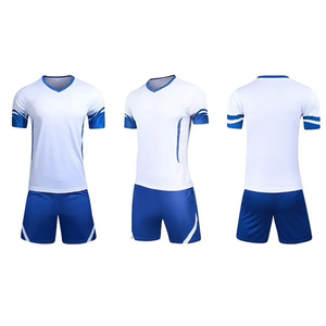 Ensemble d'uniformes de basket-ball personnalisés pour hommes – Maillot et short de sport de haute qualité pour club et équipe - Product Image 2