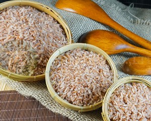 Riz brun rouge de nouvelle récolte, culture courante, riz sang de dragon séché, riz sang de dragon vietnamien, riz rouge tendre - Product Image 2