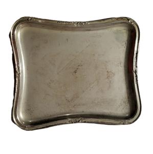 Plateau de service en métal avec finition élégante, parfait pour la maison, le restaurant et l'affichage de table décoratif - Product Image 1