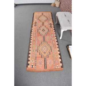 Tapis de couloir KayraHome vintage turc orange en laine persane patchwork, avec support en latex écologique, poils moyens, 2,8x9,2 pieds - Product Image 1