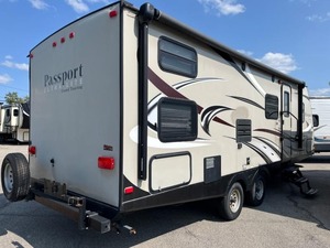 Used 2014 Keystone RV P-a-s-s-p-o-r-t 2650BH G-r-a-n-d T-o-u-r-i-n-g Ready for Sale - Product Image 6