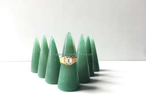 Anillo de Cristal de Aventurina Verde |   Anillo de Piedra Preciosa Pulida en Forma de Cono |   Proveedor Mayorista - Product Image 3
