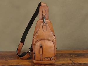 Bolso cruzado pequeño de cuero unisex con ranura para tarjeta, bolso de pecho diario de negocios a la moda vintage, portátil, para el pecho - Product Image 4