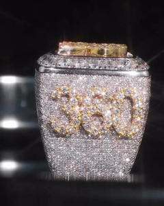 Bague carrée en argent sertie de diamants Moissanite VVS, design cluster entièrement pavé, bague de luxe Hip Hop pour homme - Product Image 6