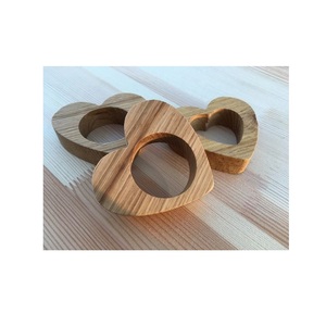 Ensemble d'anneaux de serviette en bois écologiques modernes pour une restauration durable, tables minimalistes de style fermier, mariages et événements - Product Image 3