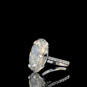 Anillo de Compromiso con Diamante Cultivado en Laboratorio de Corte Ovalado de 8.20 CT, Certificado IGI, Oro Sólido de 14K, Anillo de Lujo para Mujer - Product Image 1
