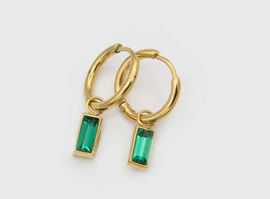 Boucles d'oreilles en argent Sterling plaqué or faites à la main Aqua Green Cut Gemstone 10mm Trillion Shape Bezel Setting Anniversary Gift - Product Image 2