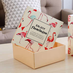 Boîte d'emballage personnalisée en papier d'art fait main de haute qualité pour vêtements et cosmétiques, boîte à deux pièces avec couvercle, impression offset, logo personnalisé - Product Image 4