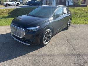 ใช้ Q4 Audi แล้ว lhd/rhd 2022 E-TRON Quattro Premium PLUS 50 - Product Image 3