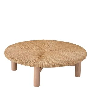 Table basse moderne en teck massif avec un design épuré, finition naturelle, construction écologique et durable pour une utilisation dans le salon - Product Image 1