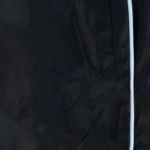 Pantalon de sport pour homme en polyester et nylon, personnalisé, décontracté, ample, pour la course à pied en plein air, séchage rapide, imperméable, avec bande latérale - Product Image 4