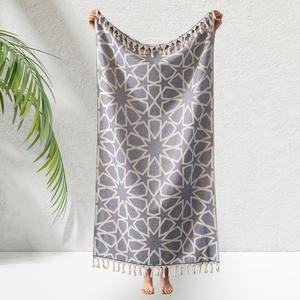 Serviette turque Maya en tissu éponge jacquard, 36x66 pouces, 100% coton - Product Image 3