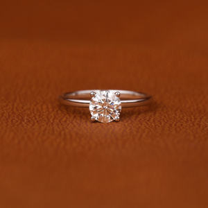 Bague de fiançailles en or 14KT 2.00 CT de style classique de luxe avec diamant cultivé en laboratoire IGI certifié cadeau d'anniversaire parfait - Product Image 2