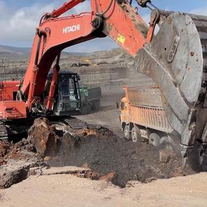 Excavadora sobre orugas Hitachi de servicio pesado Sistema hidráulico avanzado Núcleo de motor de construcción robusta para aplicaciones de construcción minera - Product Image 1