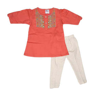 Traje de Vestido Bordado para Niñas Recién Nacidas - Color Durazno - Product Image 2