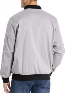 Vestes de bombardier de vol en satin de polyester 100% de qualité supérieure pour hommes, brodées, respirantes et tendances avec fermeture éclair pour la saison d'hiver. - Product Image 3