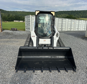 Chargeuse compacte Bobcat T770 d'occasion en stock, chargeuse compacte Bobcat T770 de 4 tonnes sur chenilles en caoutchouc pour le défrichement des terres agricoles - Product Image 1