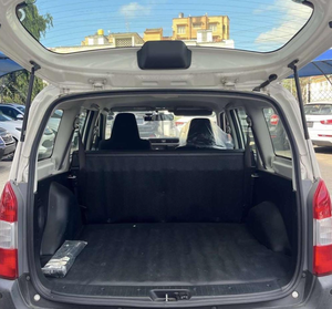 Mejor Venta Auténtica: Vehículo Usado PREMIUM 2023 Probox, Importación Superior de Europa, Coche con Volante a la Izquierda/Derecha - Product Image 3