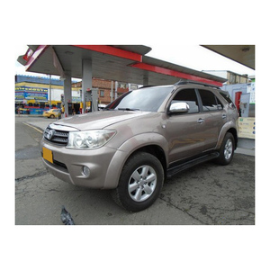 SUV d'occasion LHD/RHD Turbo Cuir Traction avant Automatique R18 8 vitesses Toit ouvrant Intérieur foncé pour FORTUNER 2015-2021 - Product Image 3